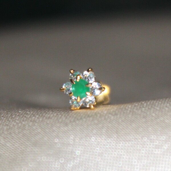 American Diamond Seven Stone Green  Nose Pin