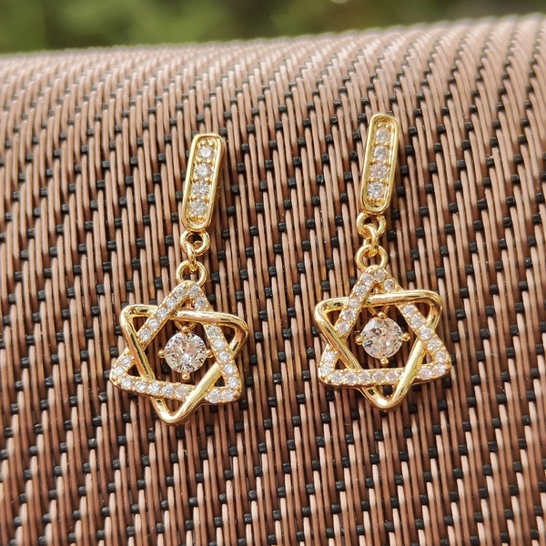 American Diamond Dancing Stone Goldmix Hexa Earring
